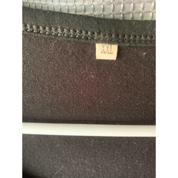 T-shirt featuring Willie Nelson - Picture 3 of 8